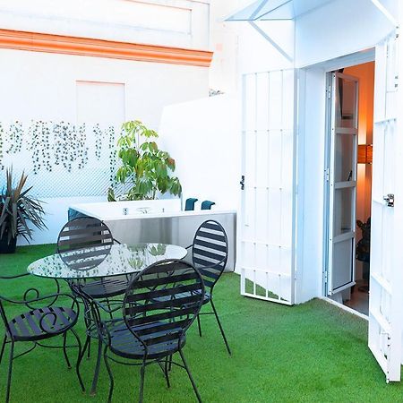 Downtown Apartment With Private Terrace & Jacuzzi Sevilla Exterior foto